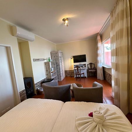 Inn & Art Madeira Canico  Bagian luar foto