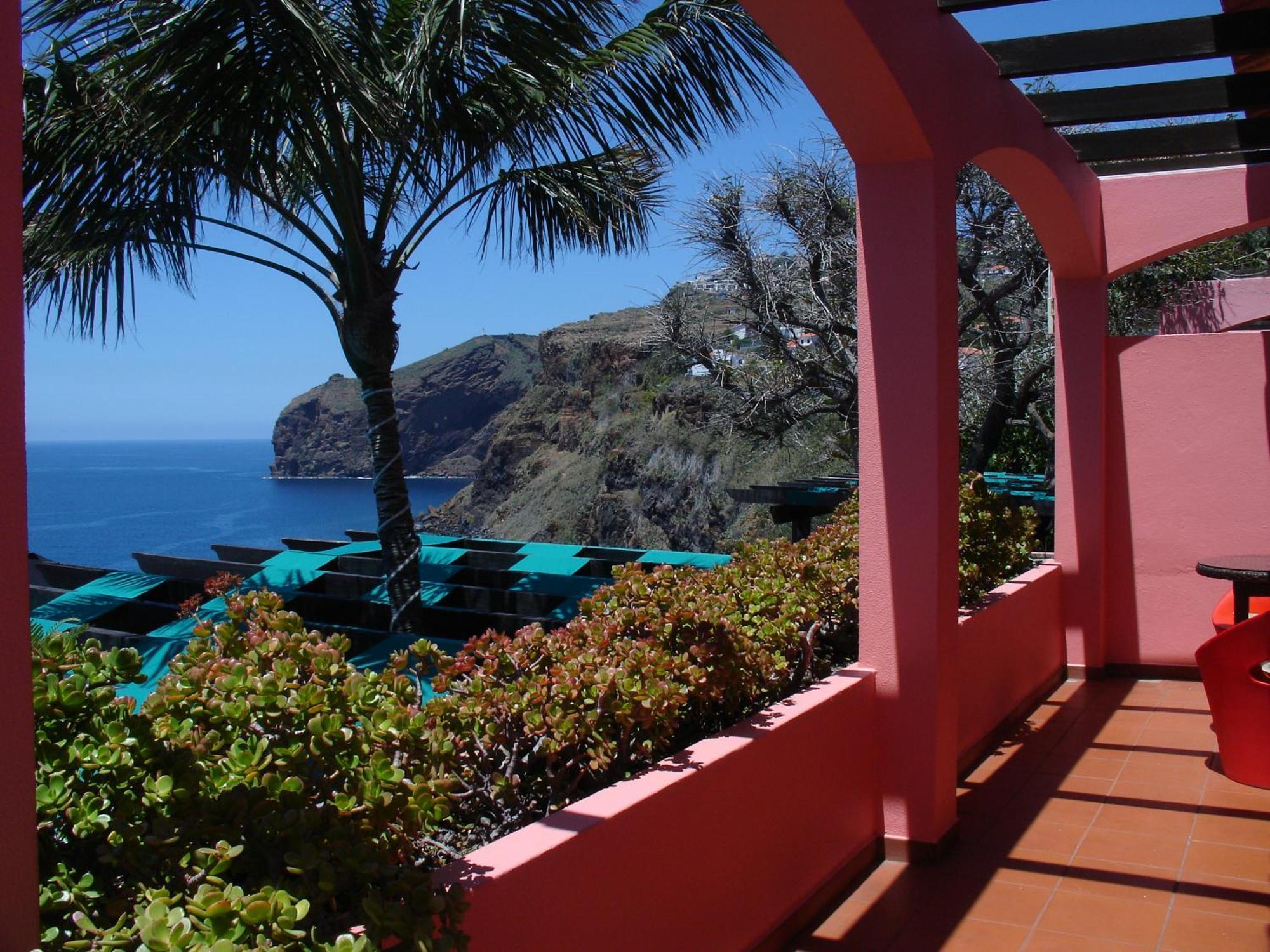 Inn & Art Madeira Canico  Bagian luar foto