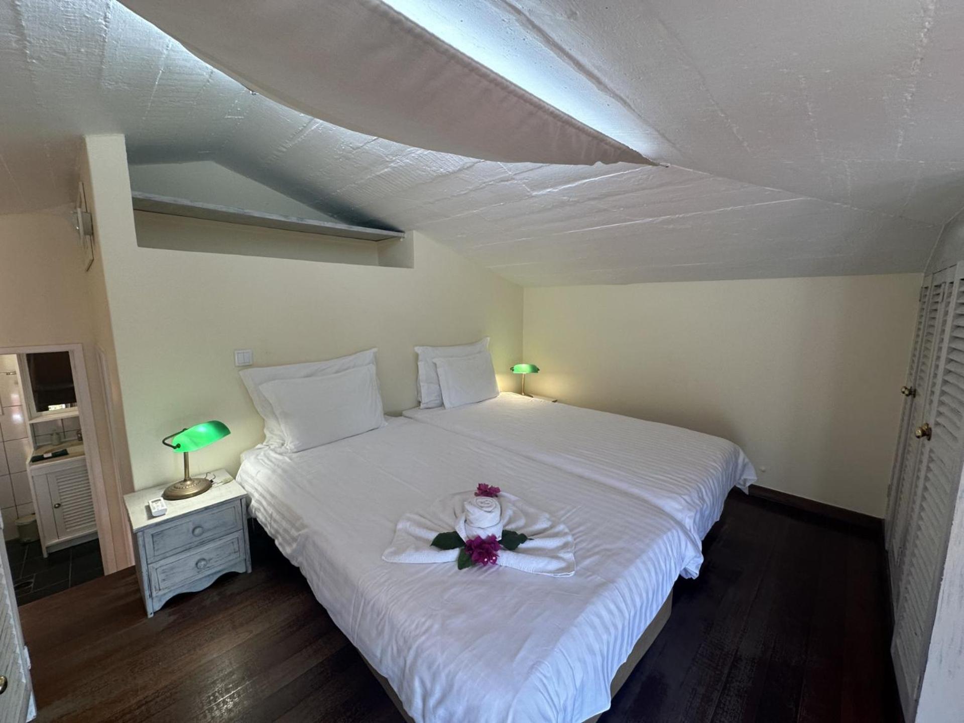 Inn & Art Madeira Canico  Bagian luar foto