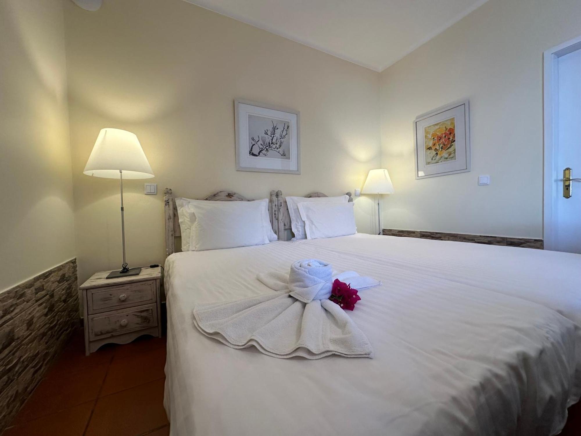 Inn & Art Madeira Canico  Bagian luar foto
